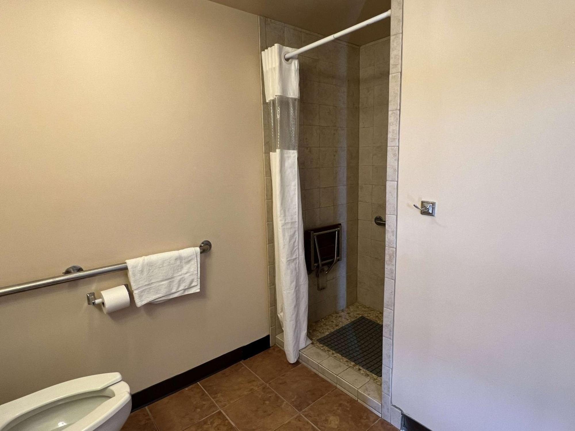 Travelodge By Wyndham Hershey Exterior photo